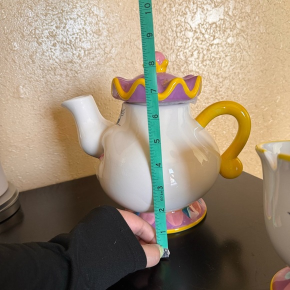Disney chip and Mrs.Potts tea set - Picture 9 of 10